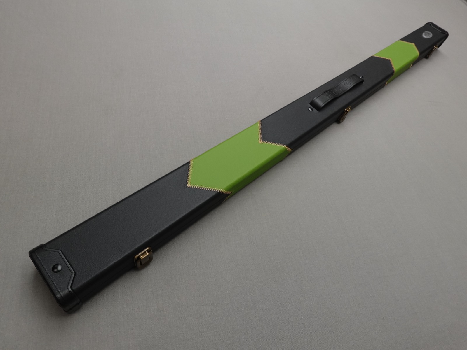 Baize Master – 3/4 Box Case – Black / Green Arrow