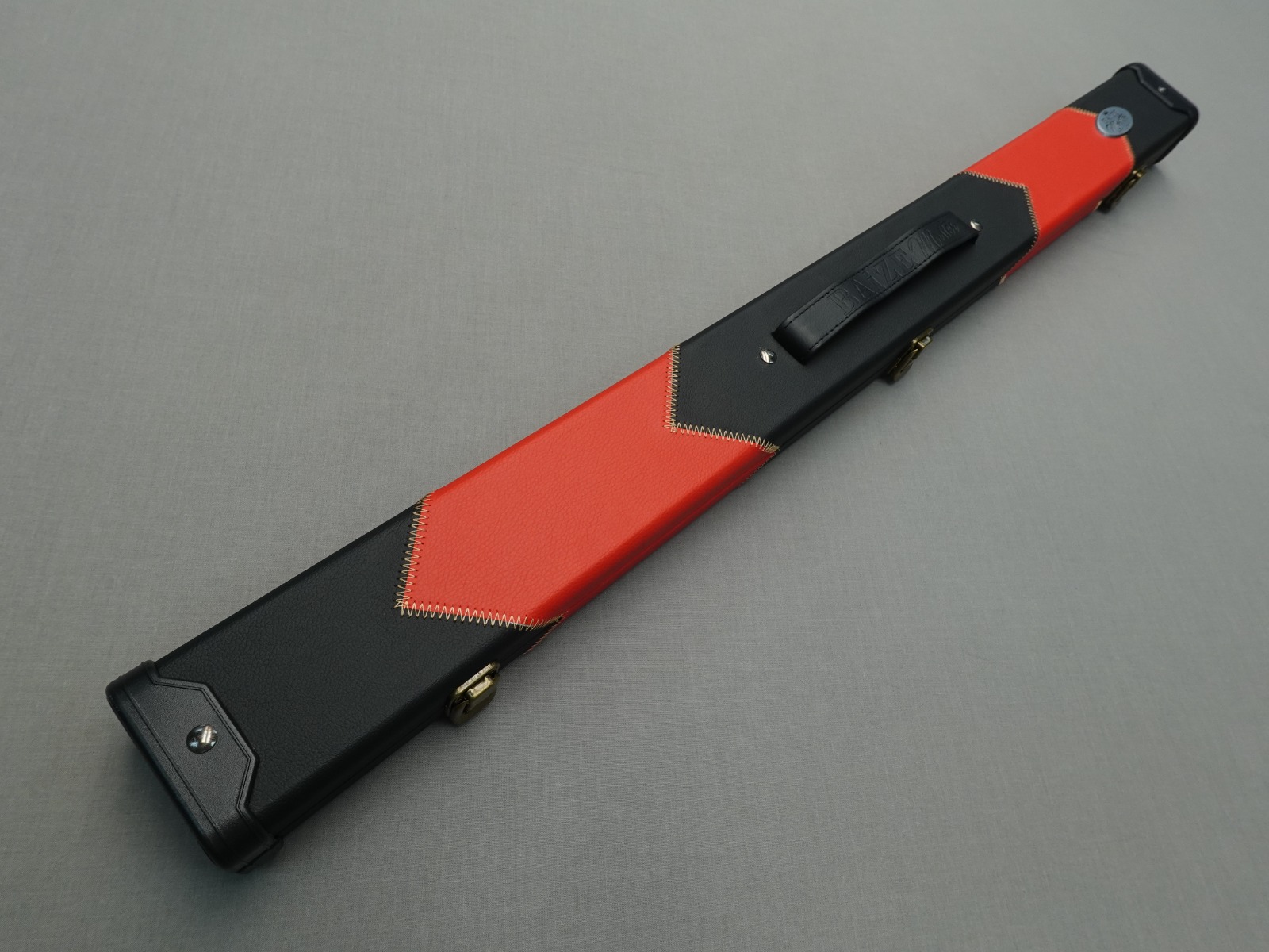 Baize Master - 2 pc - Black & Red Arrow 