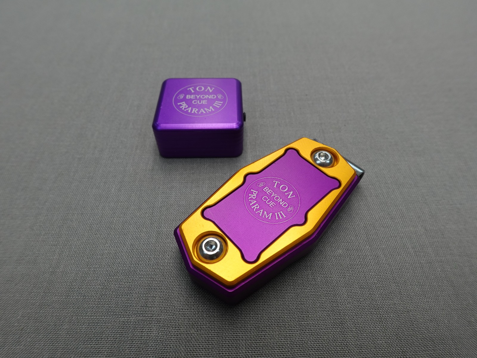Ton Praram Magnetic Square Chalk Holder - Purple / Gold