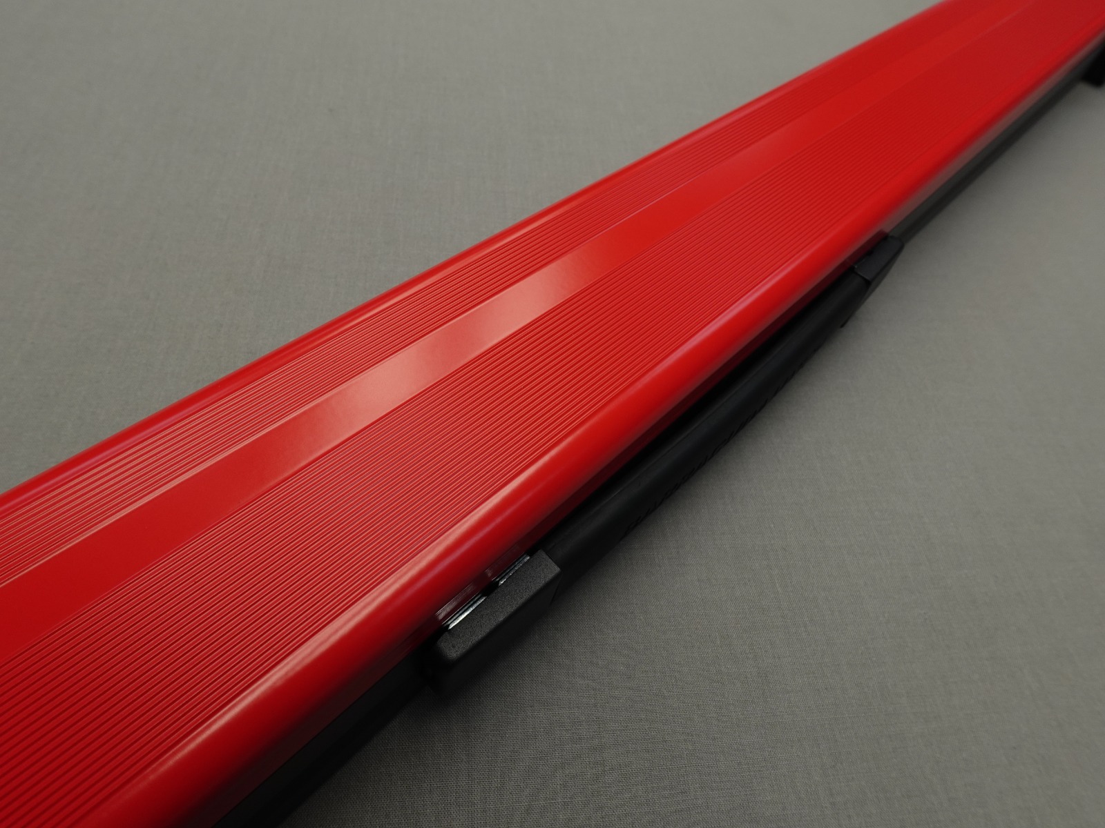 Barracuda Aluminium Case 1pc Double – Motherland Red & Black