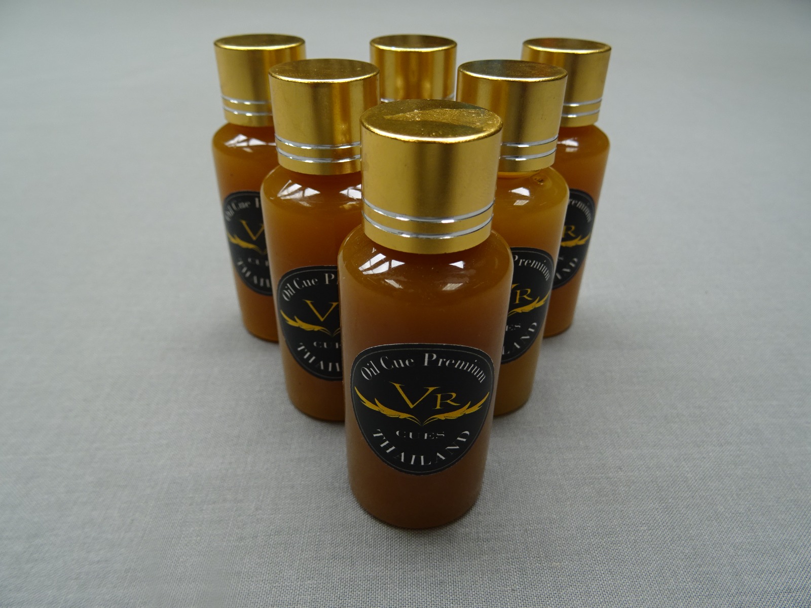 * NEW * VR Cue Oil 