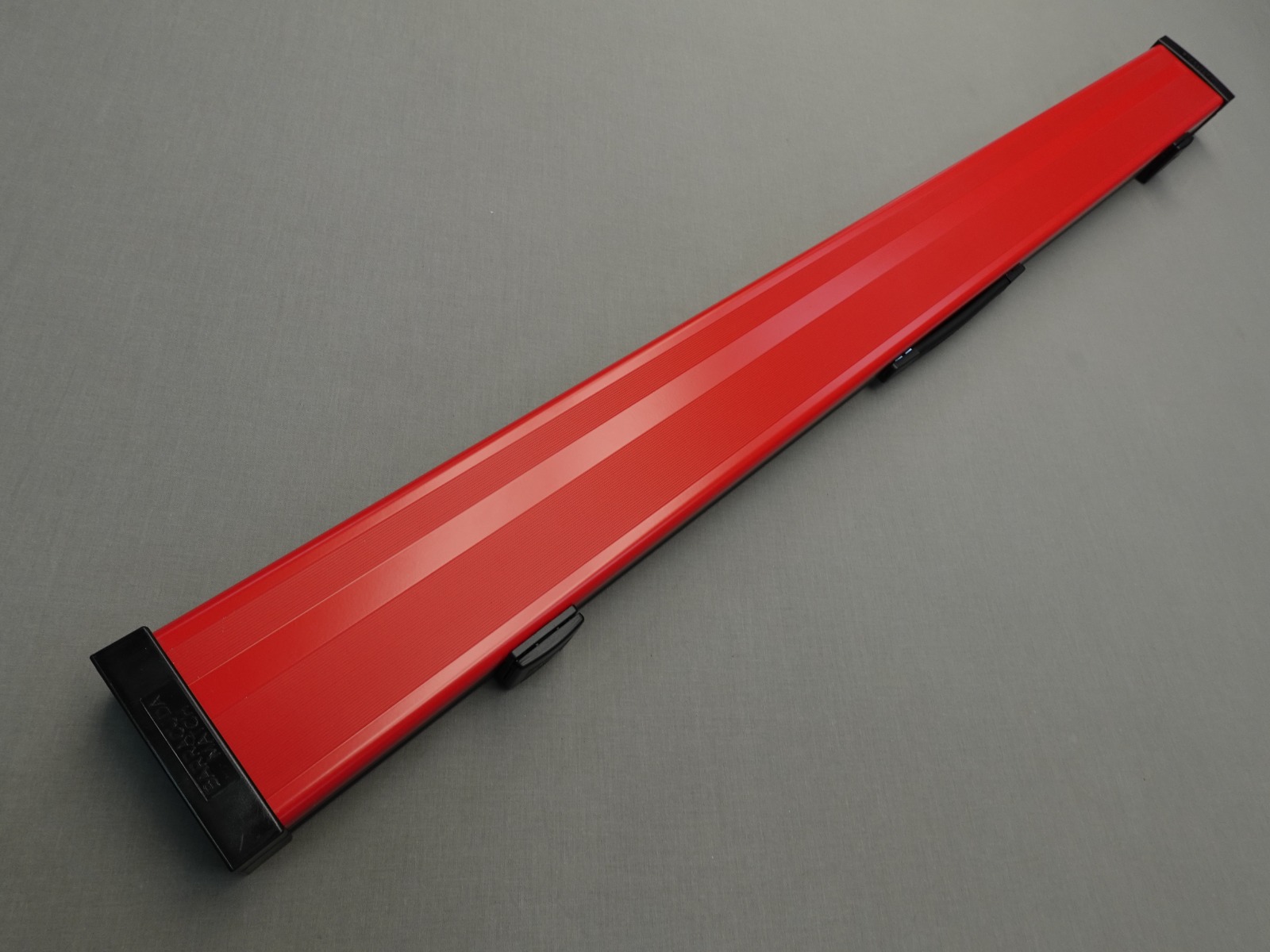 Barracuda Aluminium Case 3/4 Wide – Motherland Red & Black