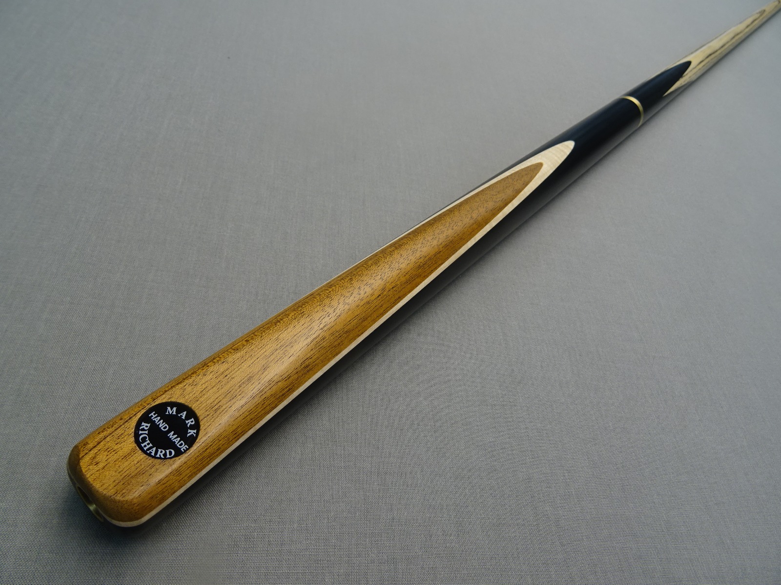 Mark Richard Cues &ndash; MR3 - 3/4 - Ash &ndash; 8.5mm &ndash; 57.2" &ndash; 18.8oz